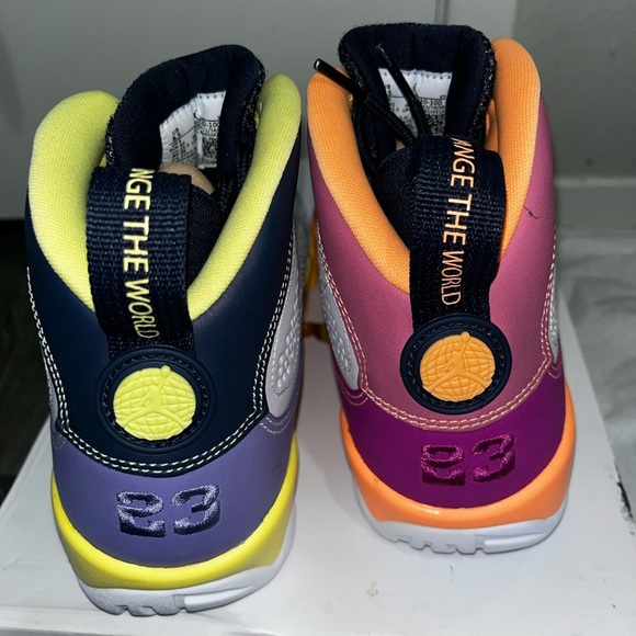 Jordan 9 Change The World - Picture 4 of 5